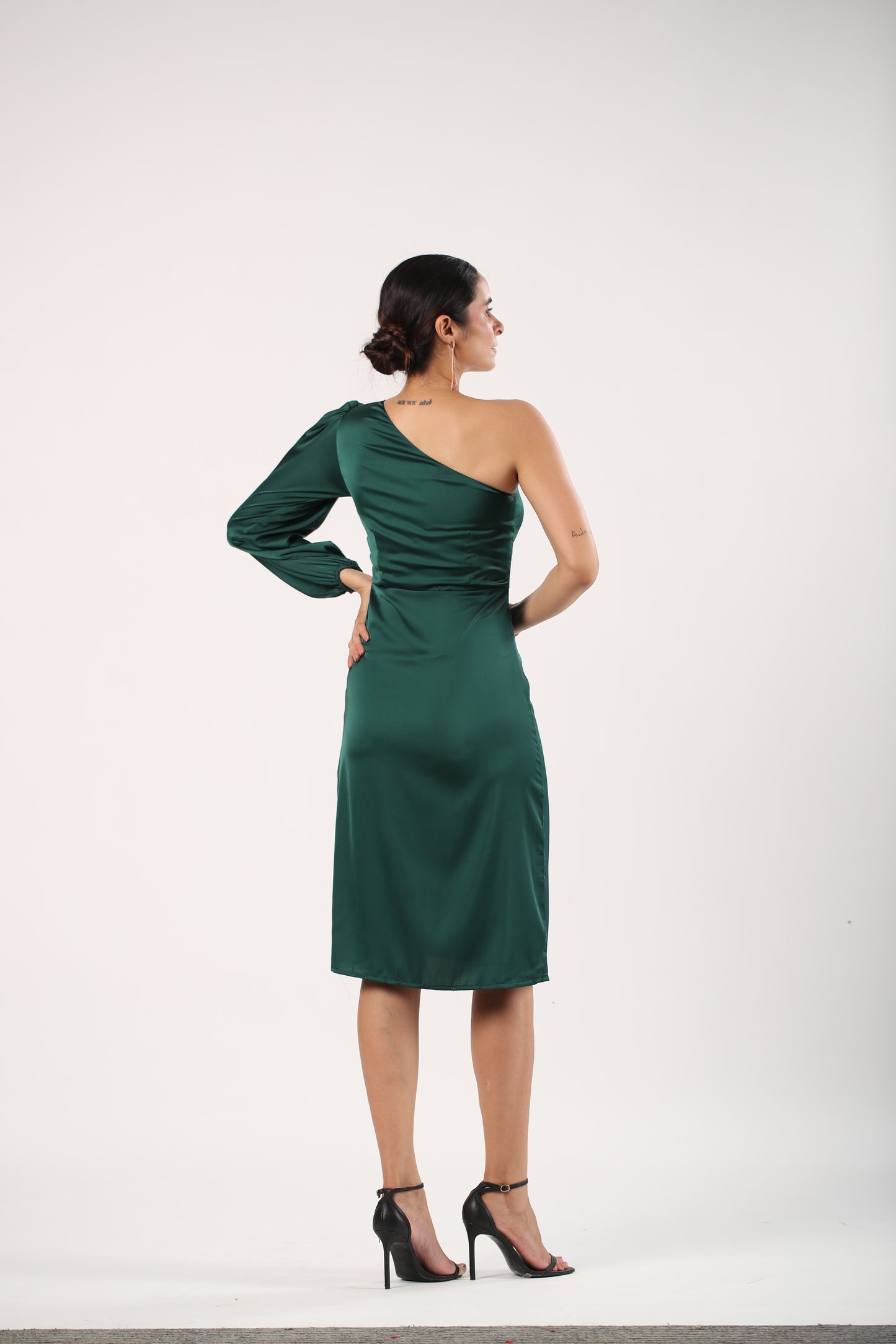 Clara - One shoulder Satin slit dress