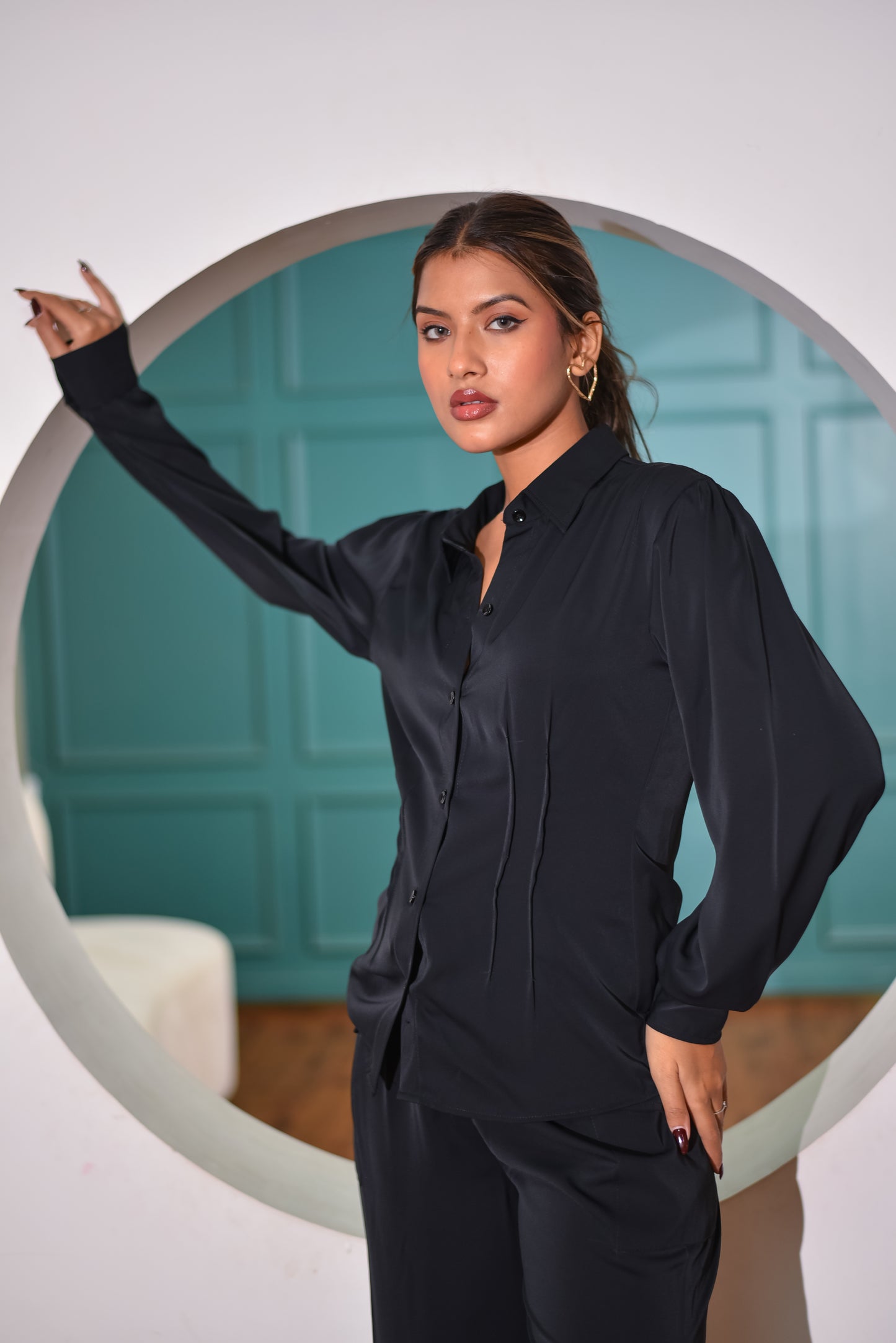 Swift - Formal Tucked Shirt