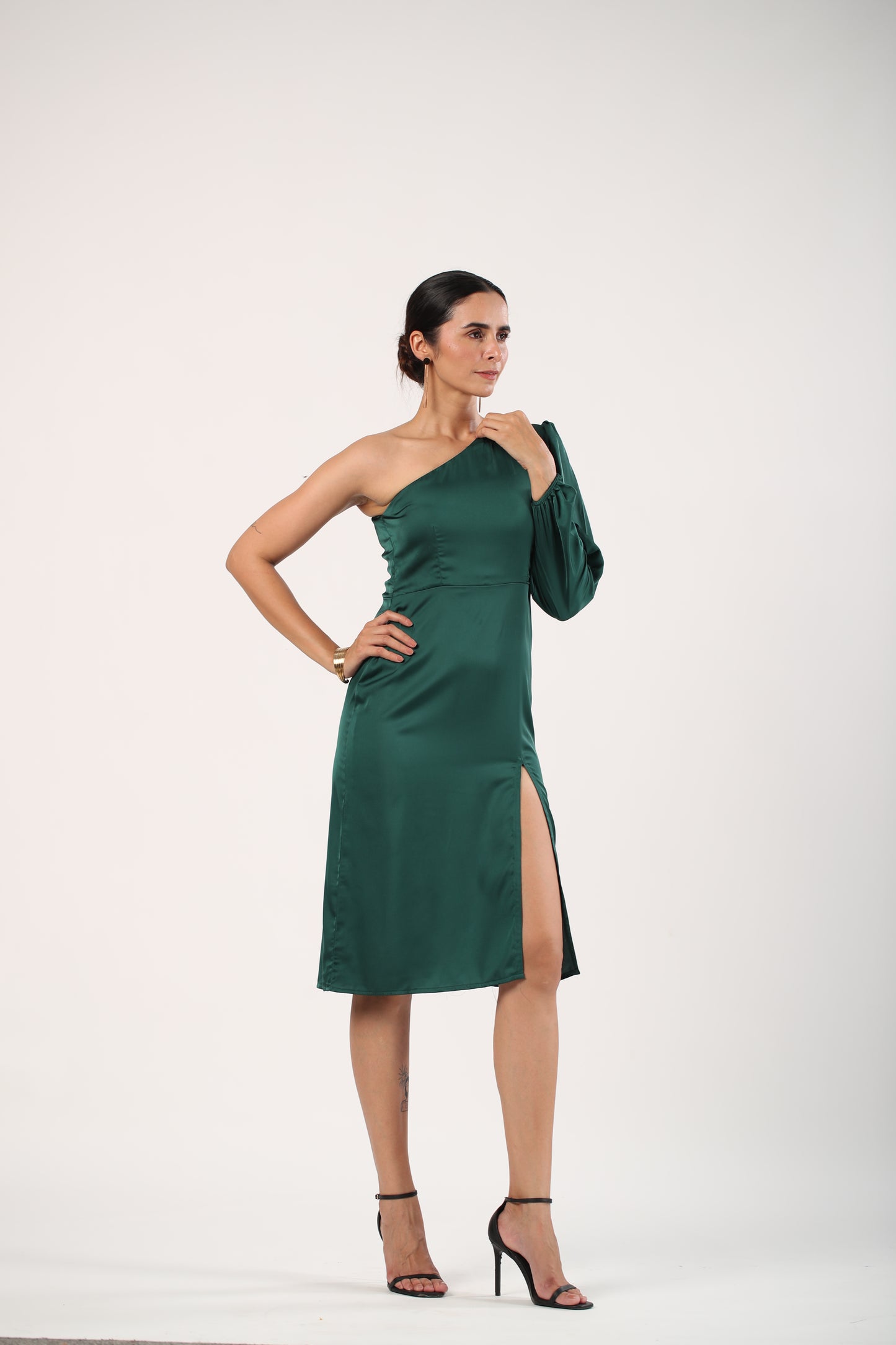 Clara - One shoulder Satin slit dress
